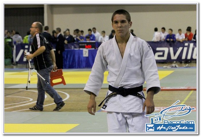 AVILES 2012 0106